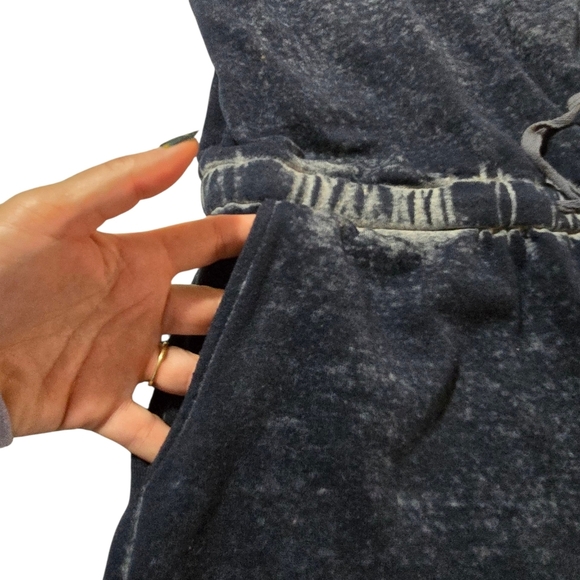 Threads 4 Thought Navy Garment - Picture 6 of 6